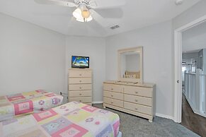 Huge and Modern Home, Only 12 Miles From Disney! #6wr338