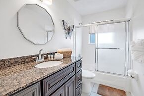 Huge and Modern Home, Only 12 Miles From Disney! #6wr338