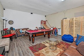 Huge and Modern Home, Only 12 Miles From Disney! #6wr338