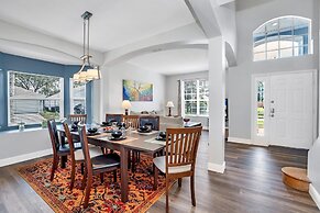 Huge and Modern Home, Only 12 Miles From Disney! #6wr338