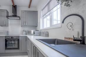 Newell Hill Cottage - 3 Bedroom - Tenby