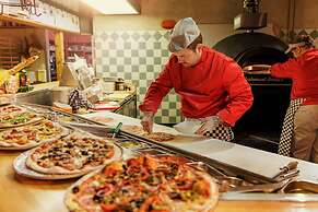 Hotel De Eemhof by Center Parcs