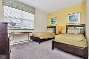 3 Bed Town Home With Splash Pool! 3 Bedroom Townhouse by RedAwning