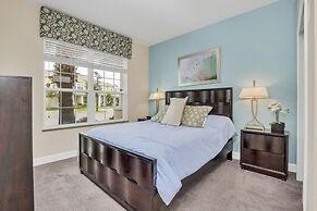 3 Bed Town Home With Splash Pool! 3 Bedroom Townhouse by RedAwning