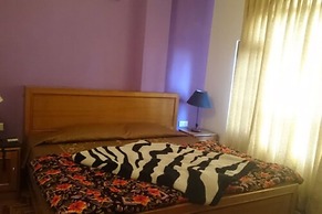 Goroomgo Kalra Regency Shimla