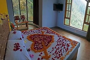 Goroomgo Divine Hills Shimla