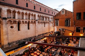 Luxury Rooms VINDEMIÆ