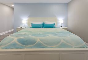 Waterfront & Pool A Star5vacations