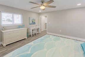 Waterfront & Pool A Star5vacations