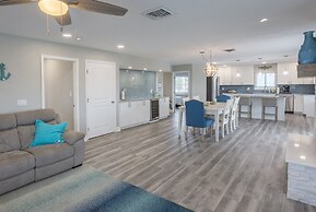 Waterfront & Pool A Star5vacations