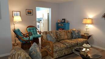 Beautiful Seashell/ Pool Star5vacations