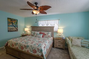 Beautiful Seashell/ Pool Star5vacations