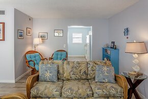 Beautiful Seashell/ Pool Star5vacations