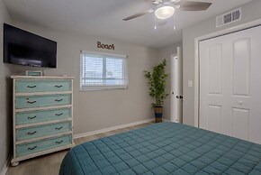 Waterfront & Pool B Star5vacations