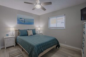 Waterfront & Pool B Star5vacations