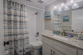 Waterfront & Pool B Star5vacations