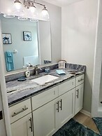 Waterfront & Pool B Star5vacations