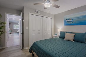 Waterfront & Pool B Star5vacations