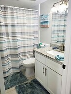 Waterfront & Pool B Star5vacations