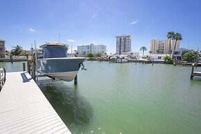 Waterfront & Pool B Star5vacations