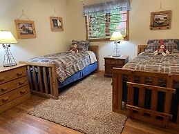 Rustic Cabin in the Woods Star5vacations