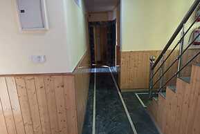 Goroomgo King Palace Shimla