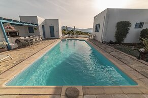 Villa Bella With Swimming Pool, Rethymno, Crete