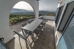 Villa Bella With Swimming Pool, Rethymno, Crete