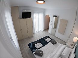 Villa Bella With Swimming Pool, Rethymno, Crete