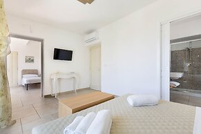 1913 B&B I Tarocchi - Camera Quadrupla con Terrazza