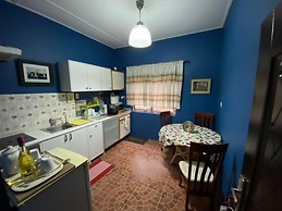 Stunning 2-bed House in Madina