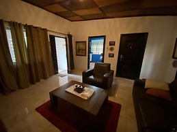 Stunning 2-bed House in Madina