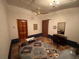 Stunning 2-bed House in Madina