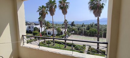 Silver Bay Hotel & Bungalows