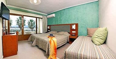 Silver Bay Hotel & Bungalows