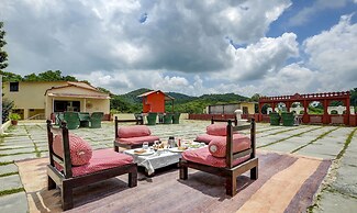 Treebo Kumbhal Castle, 2 Km From Kumbalgarh Fort