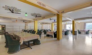 Treebo Kumbhal Castle, 2 Km From Kumbalgarh Fort