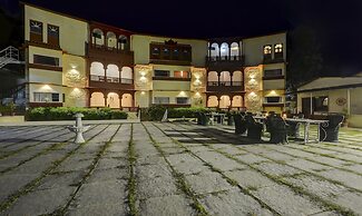 Treebo Kumbhal Castle, 2 Km From Kumbalgarh Fort