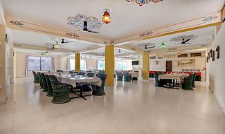 Treebo Kumbhal Castle, 2 Km From Kumbalgarh Fort