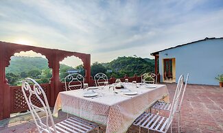 Treebo Kumbhal Castle, 2 Km From Kumbalgarh Fort