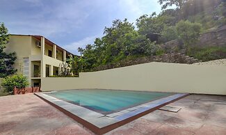 Treebo Kumbhal Castle, 2 Km From Kumbalgarh Fort