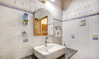 Treebo Kumbhal Castle, 2 Km From Kumbalgarh Fort