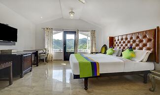 Treebo Kumbhal Castle, 2 Km From Kumbalgarh Fort