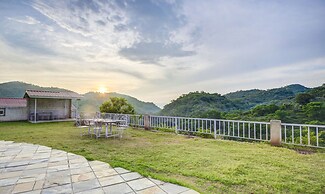 Treebo Kumbhal Castle, 2 Km From Kumbalgarh Fort