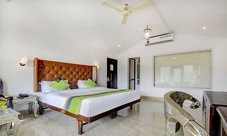 Treebo Kumbhal Castle, 2 Km From Kumbalgarh Fort