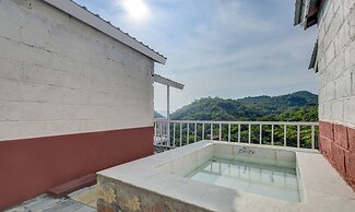 Treebo Kumbhal Castle, 2 Km From Kumbalgarh Fort