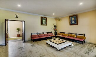 Treebo Kumbhal Castle, 2 Km From Kumbalgarh Fort