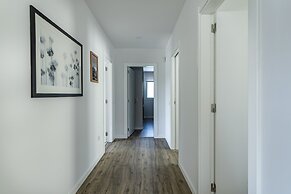 Captivating 4-bed House in Cadaval District-lisbon