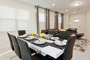 Pool Home & Games In Gated Resort Near Disney! 5 Bedroom Home by RedAw