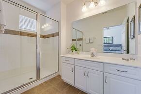 5 Bed 5 Bath Vacation Home In Golf Community! 5 Bedroom Home by Redawn